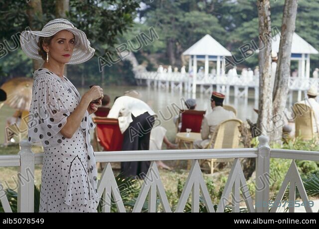 CATHERINE DENEUVE In INDOCHINA 1992 INDOCHINE Directed By REGIS