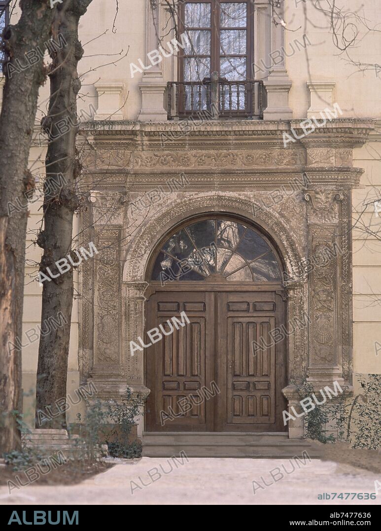 LORENZO VAZQUEZ DE SEGOVIA ARQUITECTO RENACENTIS EXTERIOR FACHADA