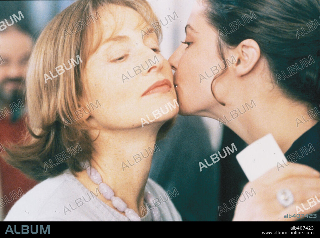 ANNA MOUGLALIS And ISABELLE HUPPERT In NIGHTCAP 2000 MERCI POUR LE