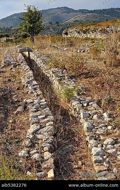 Former water conduit at the archaeological site of the ancient Roman town of Norba, 4th Century BC, near Norma, Monti Lepini, Lepini Mountains, Lazio, Italy, Europe.