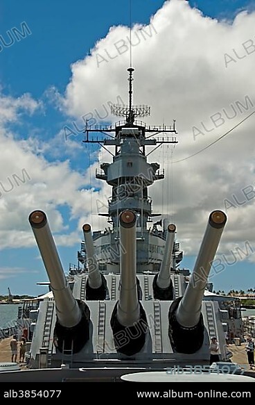 USS Missouri Battleship, Pearl Harbour, Oahu, Hawaii, United States, North America.