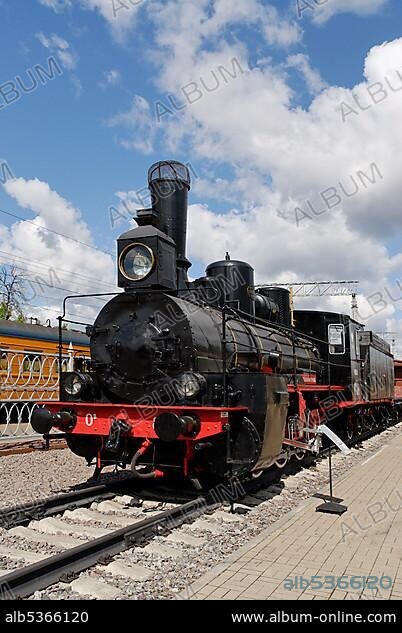 Russian retro steam locomotive Ov-841, built in 1903.