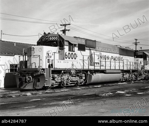 Union Pacific UP 6000 Union Pacific Locomotive, model EMD SD60.. Kansas City, October 15, 1988.