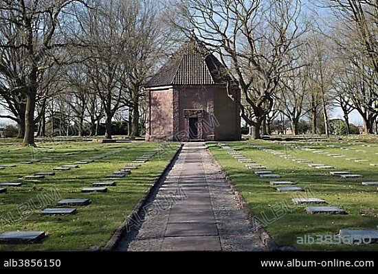 Largest German military cemetery, war cemetery Menen, cemetery with chapel, Menen, Flanders, Belgium, Europe.