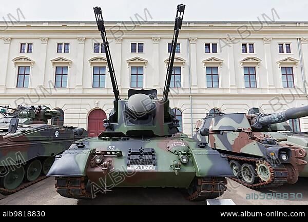 Gepard 1 A2 anti-aircraft gun tank; military vehicle; Military 