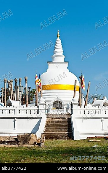 Old white stupa with orange ribbon, Thuparama Dagoba, Vatadage, Watadage, Anuradhapura, Sri Lanka, Asia.