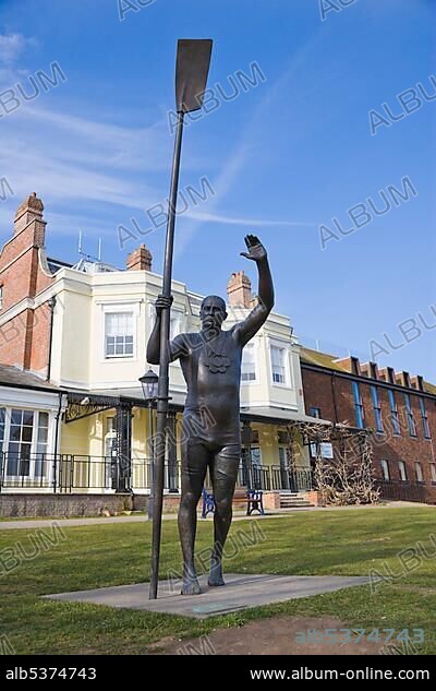 Statue of Sir Steve Redgrave against Court Garden House, Higginson Park ...