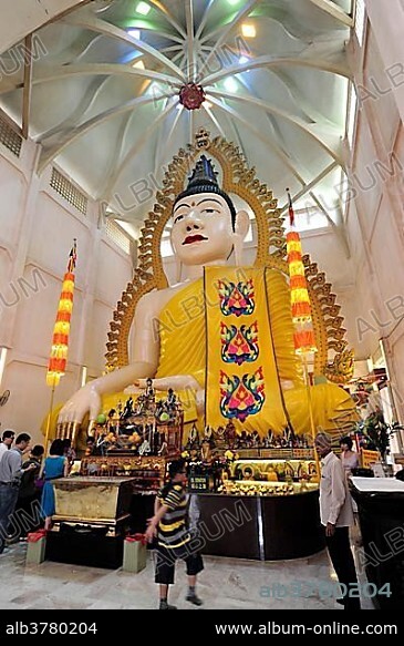 Buddha statue in the Sakya Muni Buddha Gaya Temple, the Temple of 1000 Lights, a Buddhist temple in the Indian district, Little India, city centre, Singapore, Asia.