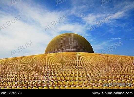 Wat deals phra dhammakaya