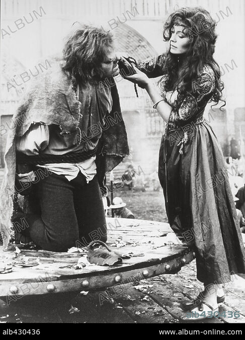 ANTHONY HOPKINS and LESLEY-ANNE DOWN in THE HUNCHBACK OF NOTRE DAME ...