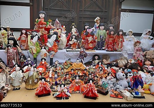 Toys of Papier-Mache, 19th century. Creator: Kubo Shunman