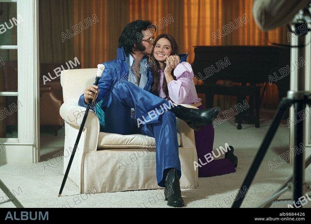 JACOB ELORDI, Elvis Presley and CAILEE SPAENY. CAILEE SPAENY and JACOB ELORDI in PRISCILLA, 2023, directed by SOFIA COPPOLA. Copyright American Zoetrope The Apartment Fremantle.