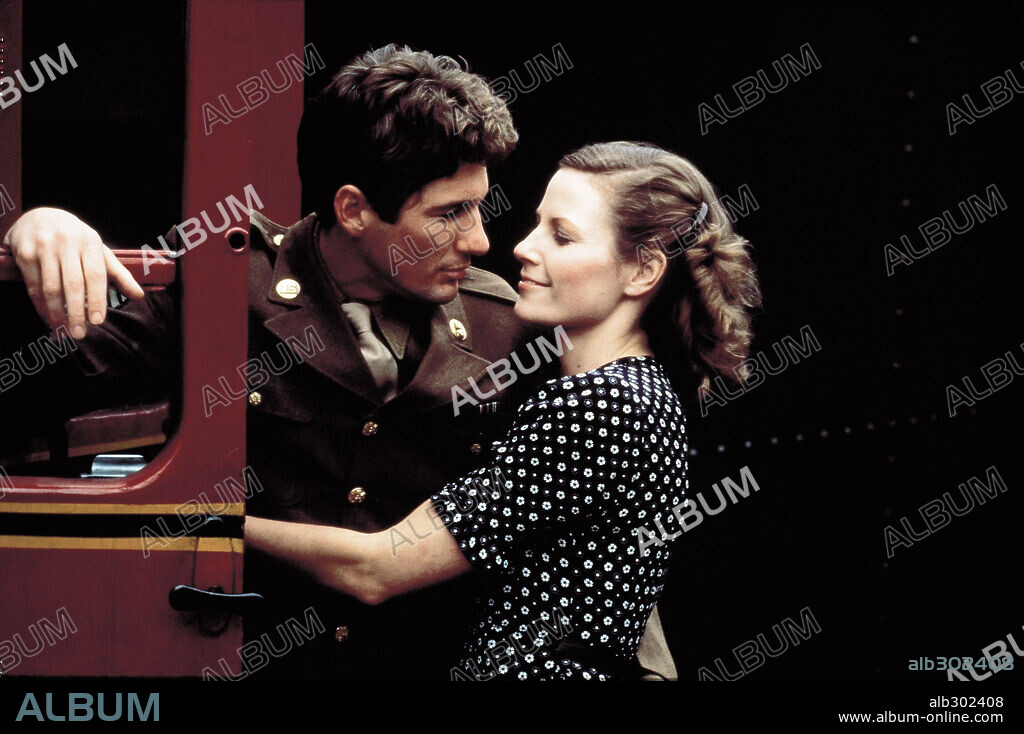 LISA EICHHORN and RICHARD GERE in YANKS, 1979, directed by JOHN SCHLESINGER. Copyright UNIVERSAL PICTURES.