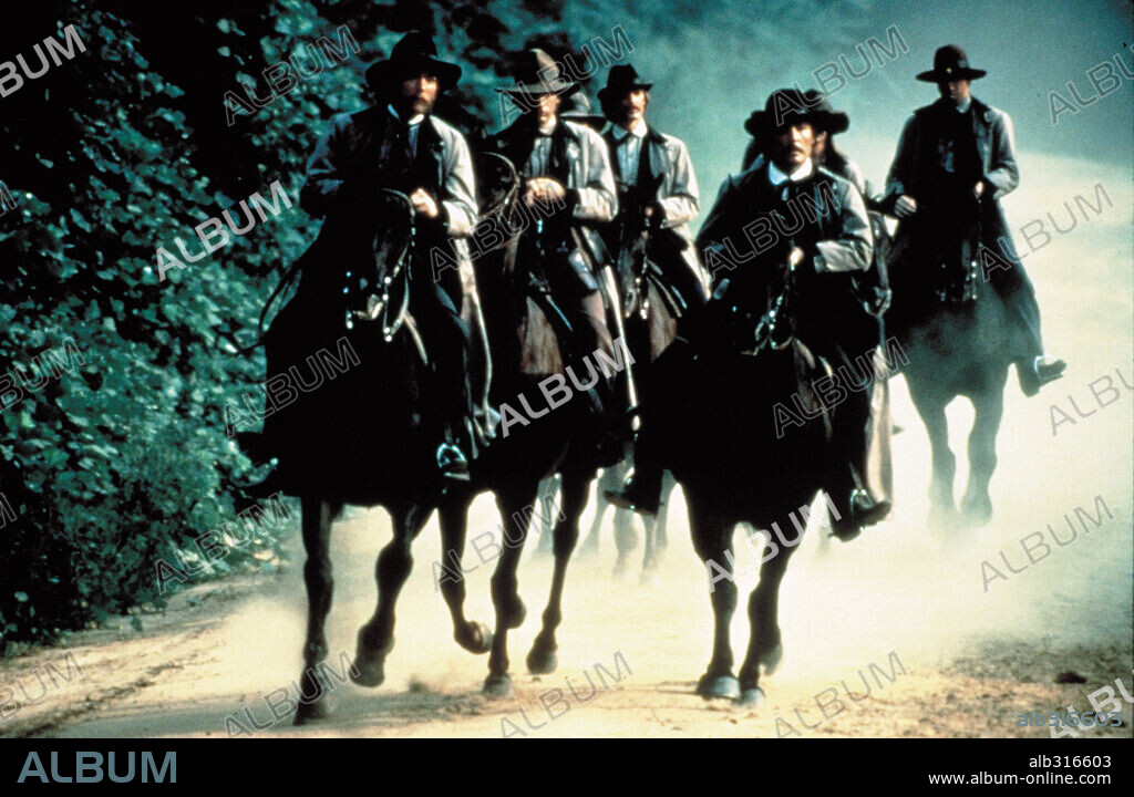 DAVID CARRADINE, KEITH CARRADINE, RANDY QUAID, ROBERT CARRADINE and STACY KEACH in THE LONG RIDERS, 1980, directed by WALTER HILL. Copyright UNITED ARTISTS.