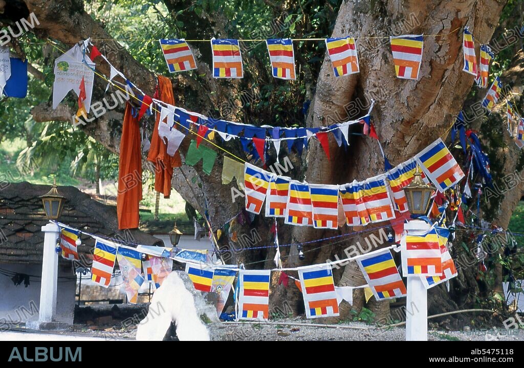 Sri Dalada Maligawa or The Temple of the Sacred Tooth Relic is located in the royal palace complex and houses the Relic of the tooth of Buddha. Since ancient times, the relic has played an important role in local politics because it is believed that whoever holds the relic holds the governance of the country.