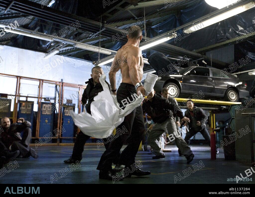 JASON STATHAM in TRANSPORTER 3, 2008, directed by OLIVIER MEGATON. Copyright EUROPA CORP.