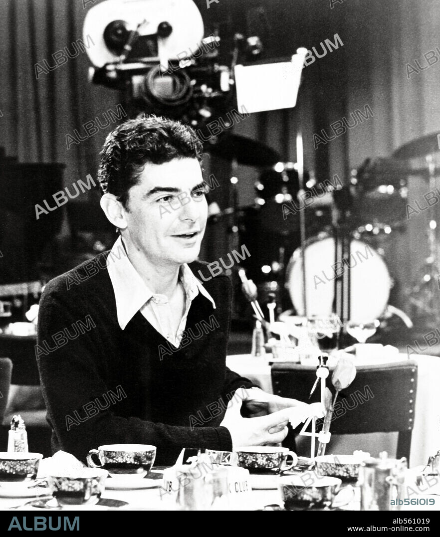 RICHARD BENJAMIN en MI AÑO FAVORITO, 1982 (MY FAVORITE YEAR), dirigida por RICHARD BENJAMIN. Copyright M.G.M/UNITED ARTIST.