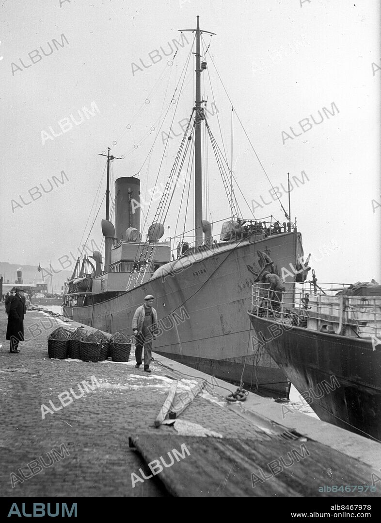 GÖTEBORG 1936-03-03.. Fartyget Odinn i Göteborgs hamn. *** Local ...