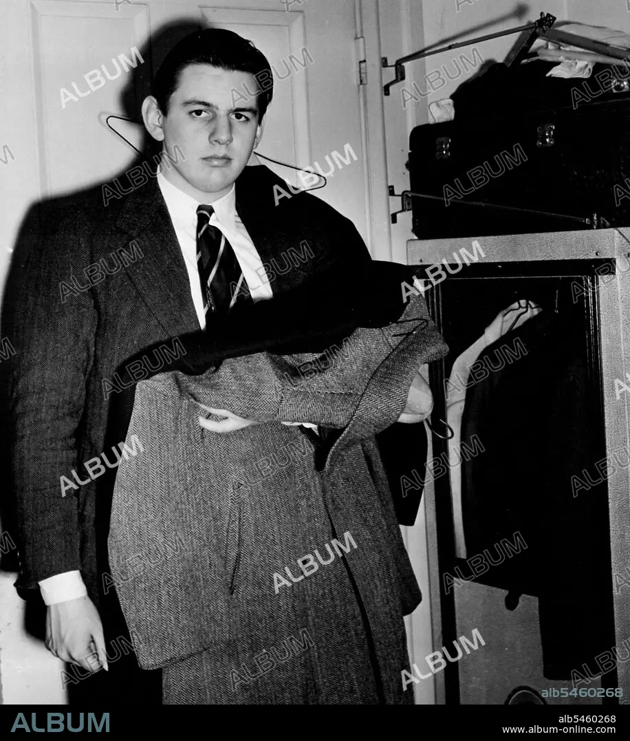 Egon Hanfstaengl. February 02, 1941. (Photo by Acme Newspictures, Inc.). -  Album alb5460268