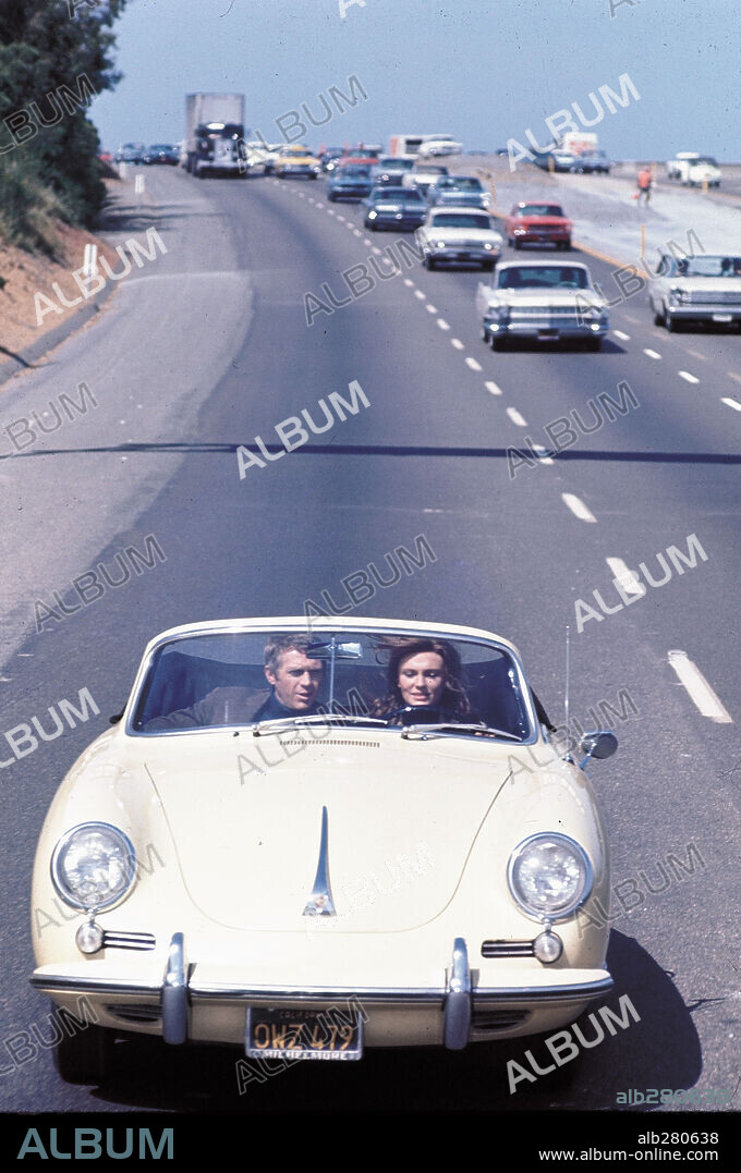 JACQUELINE BISSET and STEVE MCQUEEN in BULLITT, 1968, directed by PETER YATES. Copyright WARNER BROTHERS.