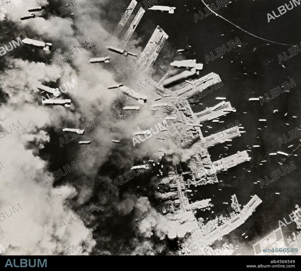 B-29s Bombing Kobe - Album alb4566549