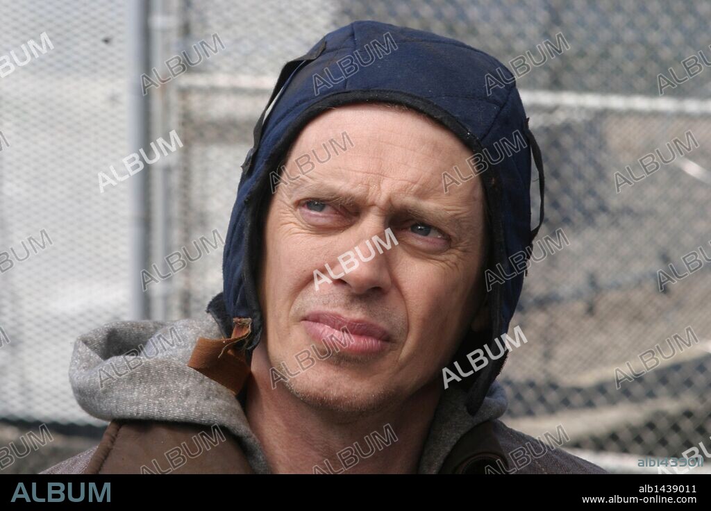 STEVE BUSCEMI in ROMANCE CIGARETTES 2005 directed by JOHN