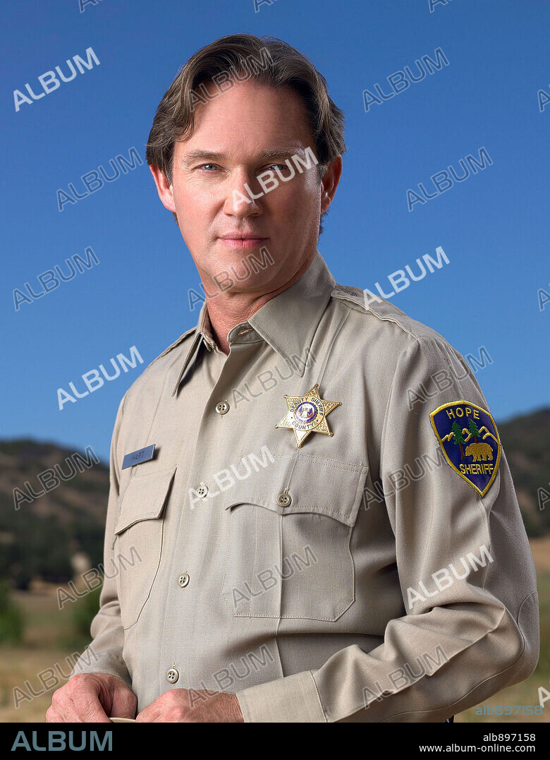 RICHARD THOMAS in WILD HEARTS, 2006, directed by STEVE BOYUM. Copyright HALLMARK / MACHIN, NELSON.