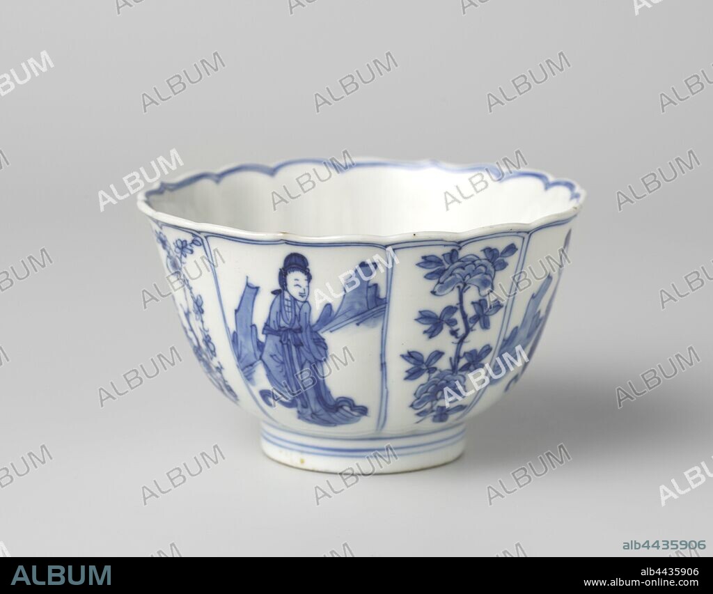 Kangxi Prunus Floral hot Blue and White Bowl