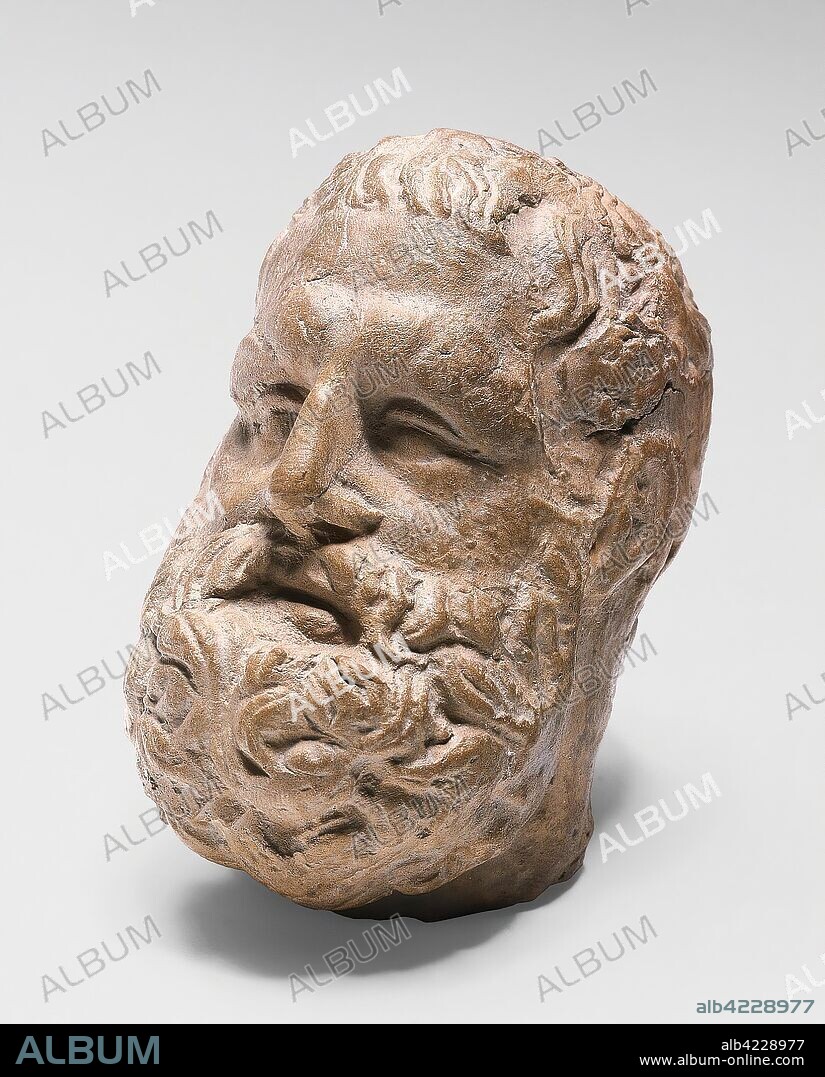 'Head of Hercules'. Egypt (Alexandria or Asia Minor), Late Hellenism. Dimensions: h. 9 cm.