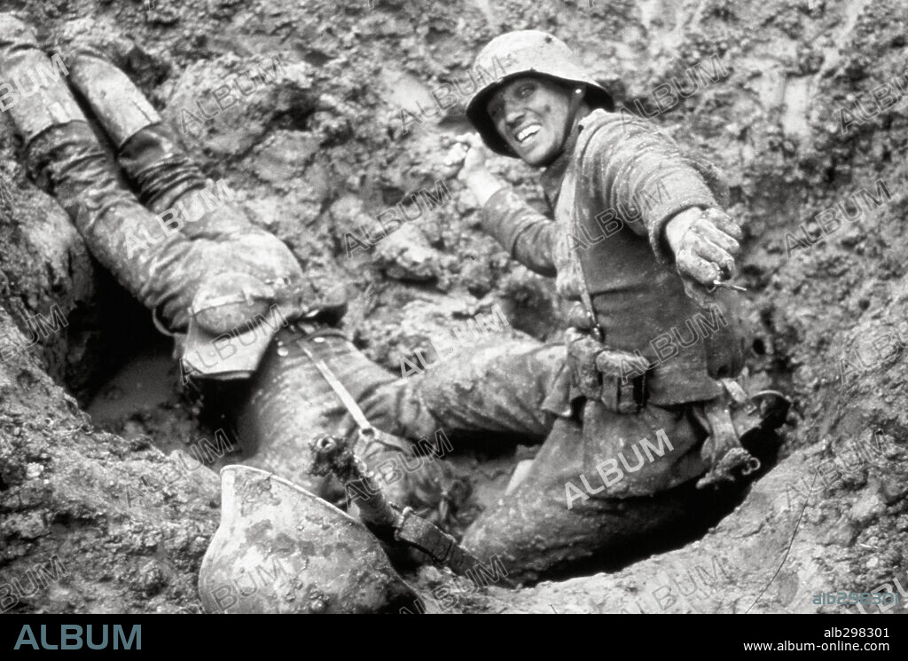 RICHARD THOMAS in ALL QUIET ON THE WESTERN FRONT, 1979, directed by DELBERT MANN.