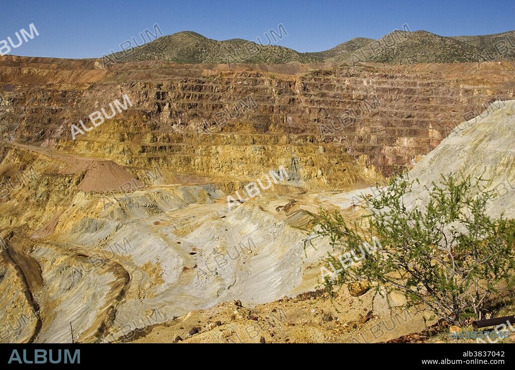 The Lavender Pit, Part of the Copper Queen Mine run by Phelps Dodge Corp.  Operated from 1879-1975. 300 acres and 950 feet deep. Bizbee AZ. - Album  alb3837042