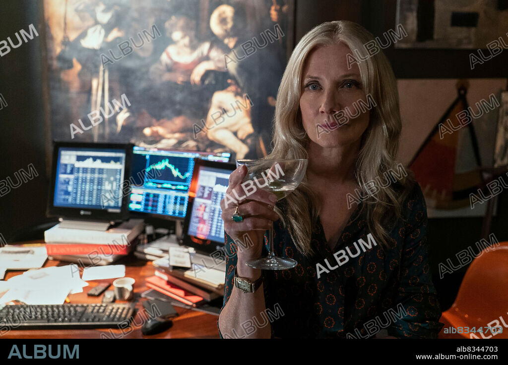 JOELY RICHARDSON in THE SANDMAN, 2022, directed by ANDRES BAIZ, CORALIE FARGEAT and MIKE BARKER. Copyright Netflix / Warner Bros. Television.