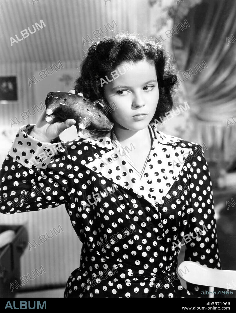 SHIRLEY TEMPLE in KATHLEEN, 1941, directed by HAROLD S. BUCQUET. Copyright M.G.M.