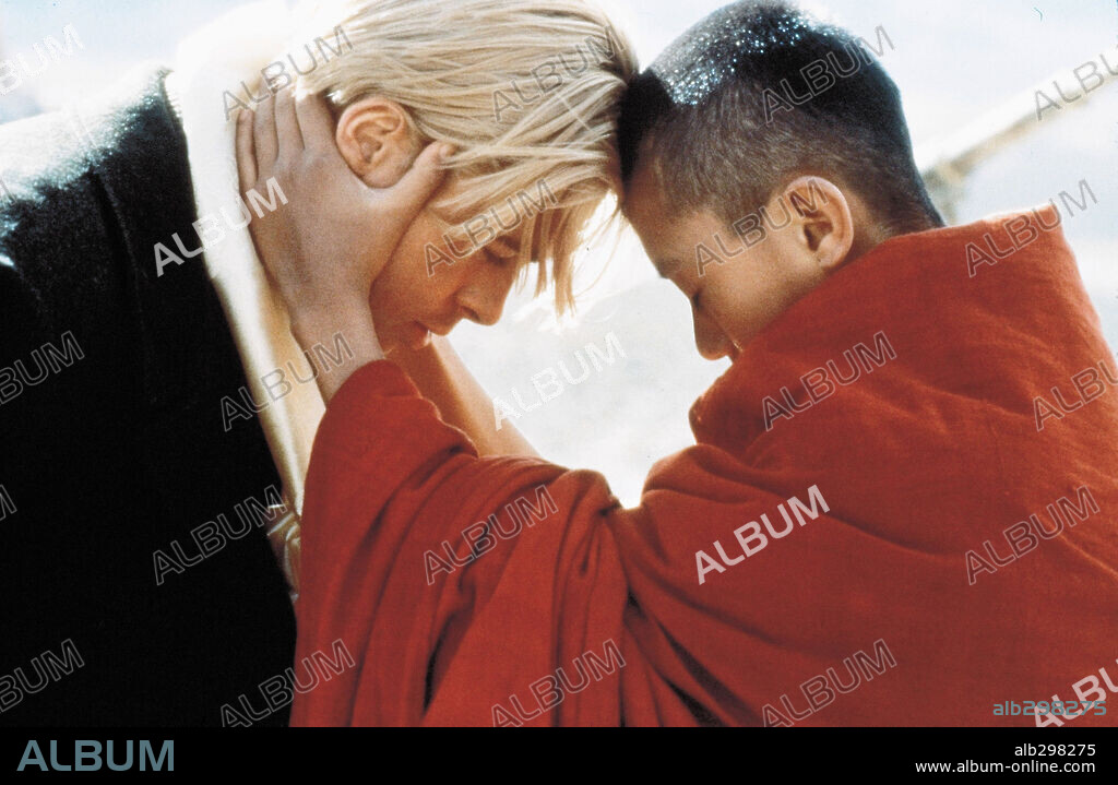 BRAD PITT en SIETE AÑOS EN EL TÍBET, 1997 (SEVEN YEARS IN TIBET), dirigida por JEAN-JACQUES ANNAUD. Copyright MANDALAY ENTERTAIMENT.