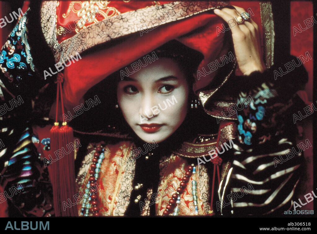 JOAN CHEN en EL ÚLTIMO EMPERADOR, 1987 (THE LAST EMPEROR), dirigida por BERNARDO BERTOLUCCI. Copyright COLUMBIA PICTURES.