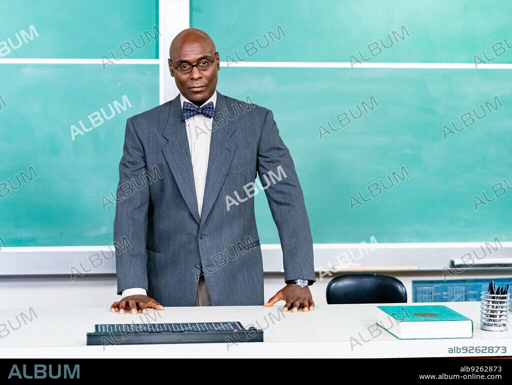 LANCE REDDICK in YOUNG SHELDON, 2017, directed by CHUCK LORRE and STEVEN MOLARO. Copyright CHUCK LORRE PROD/WARNER BROS. TV.