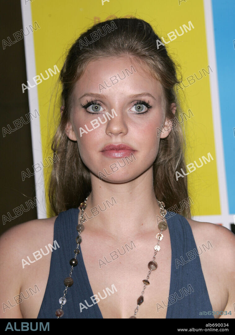 KELLI GARNER. Sep 06, 2005; Hollywood, California, USA; Actress KELI GARNER at the 'Thumbsucker' Los Angeles Premiere held at the Egyptian Theatre.Mandatory Credit: Photo by Lisa O'Connor/ZUMA Press.(©) Copyright 2005 by Lisa O'Connor. 06/09/2005