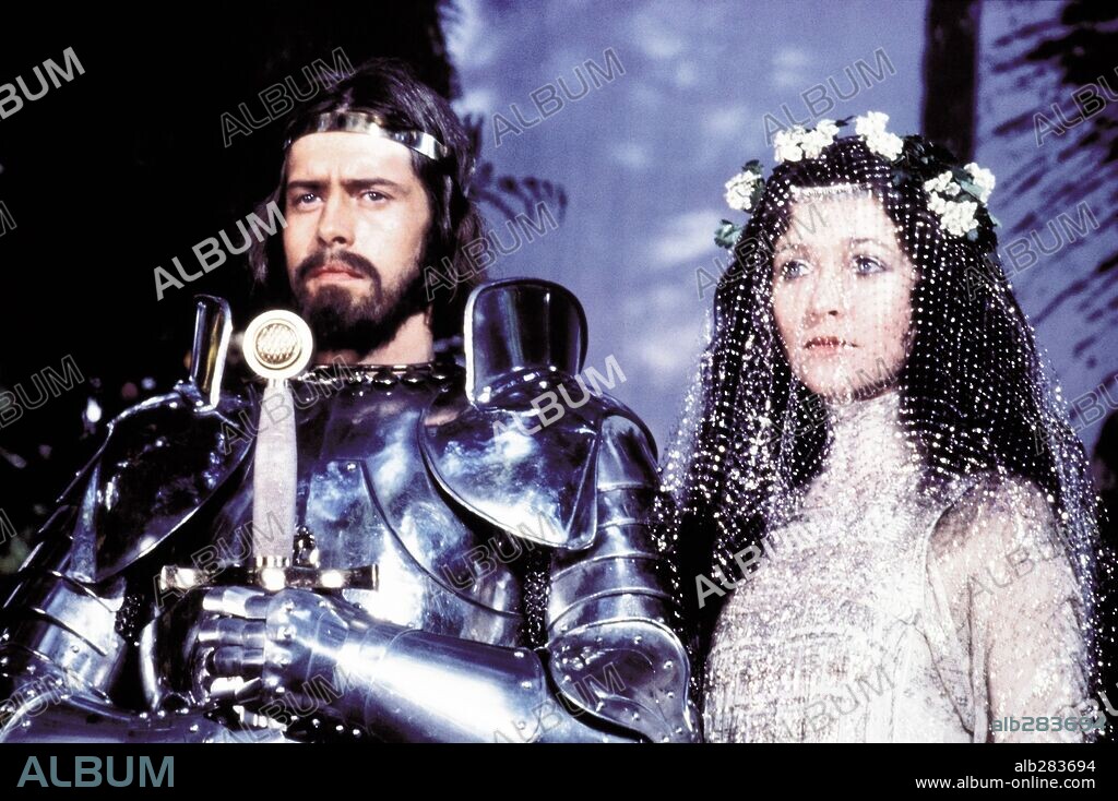 Arthur, CHERIE LUNGHI und NIGEL TERRY. CHERIE LUNGHI und NIGEL TERRY in EXCALIBUR, 1981, unter der Regie von JOHN BOORMAN. Copyright ORION/WARNER BROTHERS.