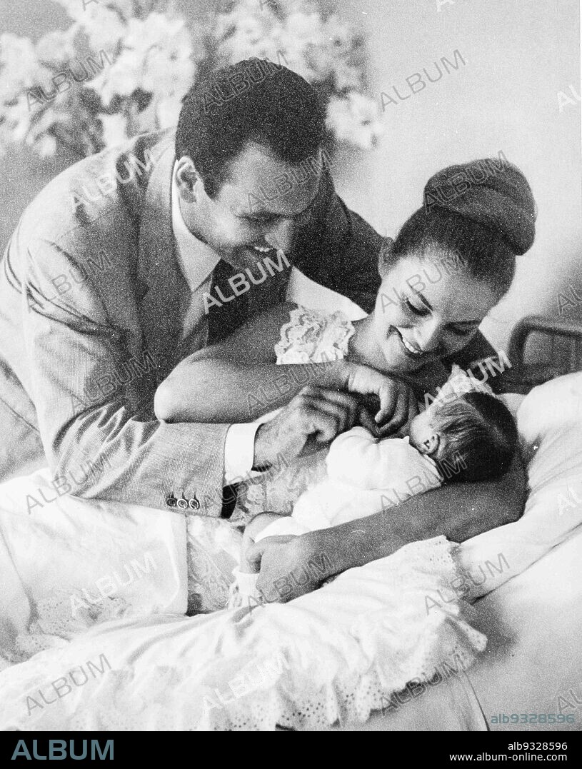 Virna Lisi, Franco Pesci With Son Corrado, 1962.