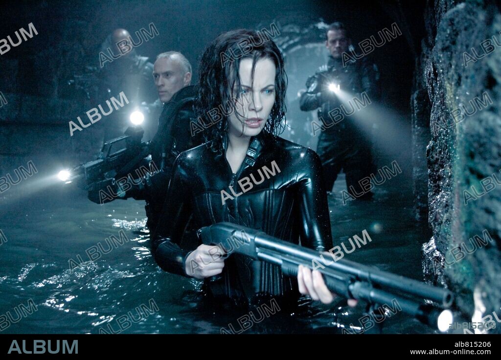 KATE BECKINSALE in UNDERWORLD: EVOLUTION, 2006, directed by LEN WISEMAN. Copyright LAKESHORE ENTERTAINMENT/SCREEN GERMS INC.