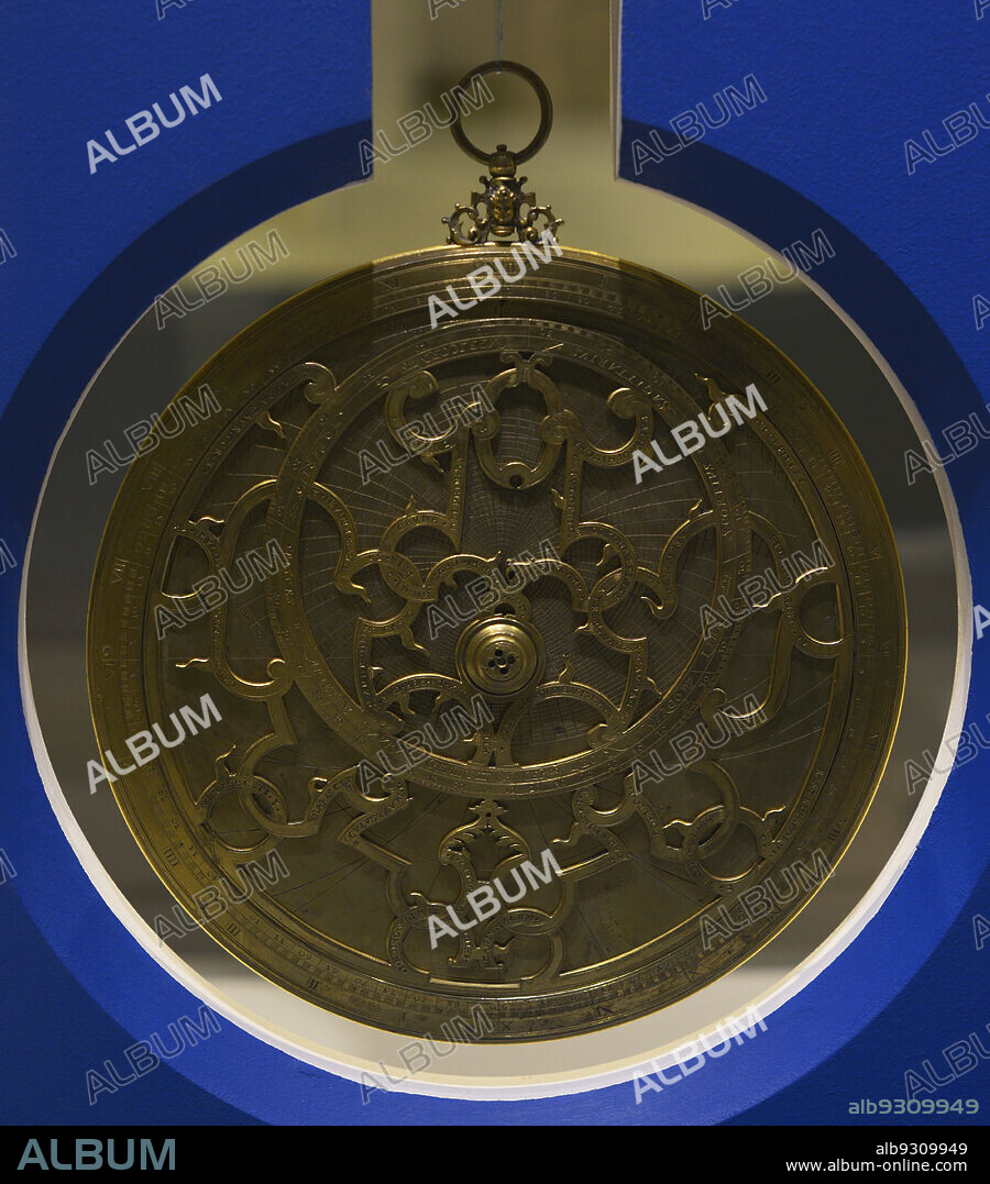 NICOL PATENAL. 17TH CENTURY.. Planispheric astrolabe. Astronomical instrument of French origin, made by Nicol Patenal. Dated 1616. Maritime Museum. Lisbon, Portugal.