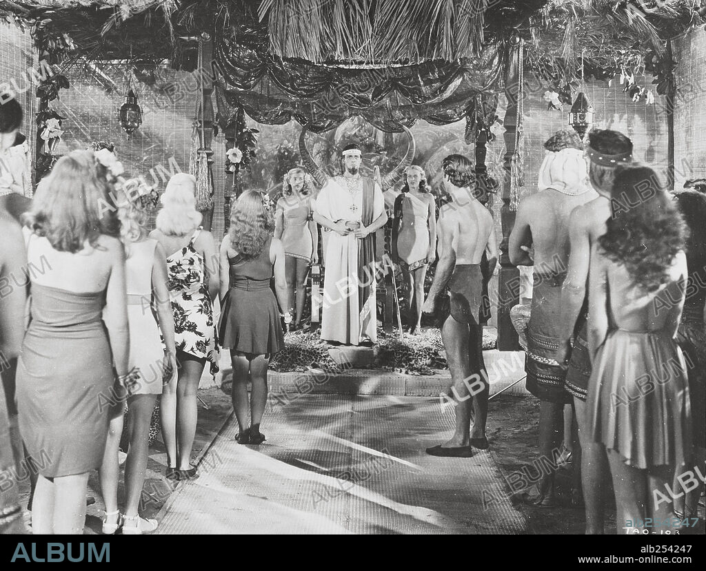 LEX BARKER in TARZAN'S MAGIC FOUNTAIN, 1949, directed by LEE SCHOLEM. Copyright RKO.