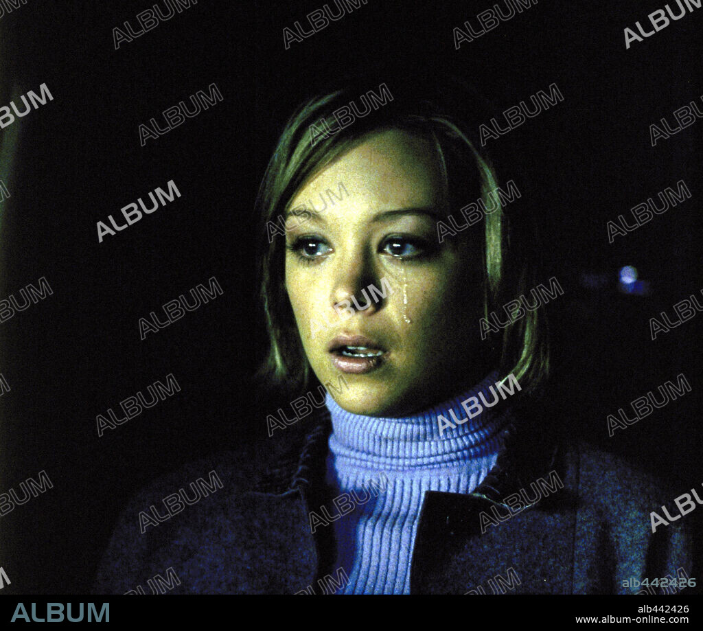 ALEXANDRA HOLDEN en DEAD END [2003], 2003, dirigida por FABRICE CANEPA y JEAN-BAPTISTE ANDREA. Copyright PENTAGON PICTURES.