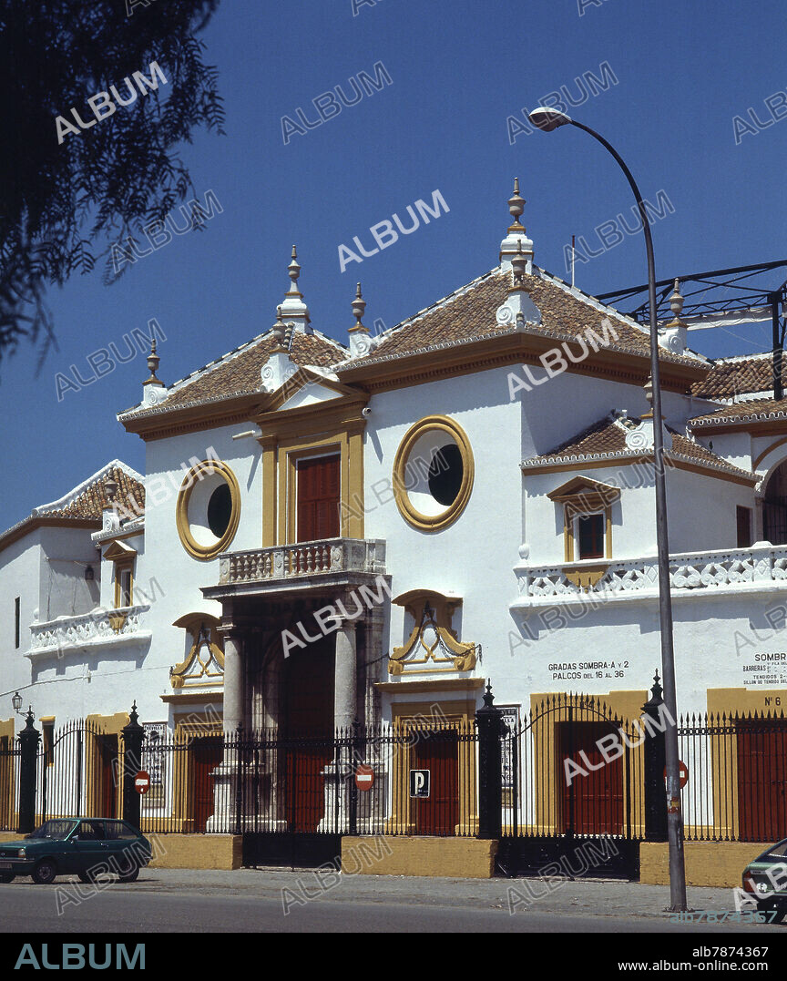 VICENTE SAN MARTIN. PUERTA DEL PRINCIPE ENTRADA PRINCIPAL DE LA PLAZA DE TOROS DE LA MAESTRANZA DE SEVILLA DE ESTILO TARDOBARROCO- 1761- REFORMADA POR ANIBAL GONZALEZ.