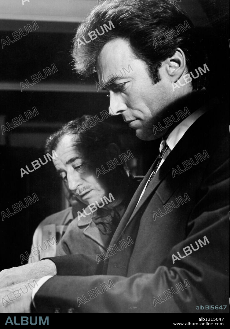 CLINT EASTWOOD and DON SIEGEL in COOGAN'S BLUFF, 1968, directed by DON SIEGEL. Copyright UNIVERSAL PICTURES.