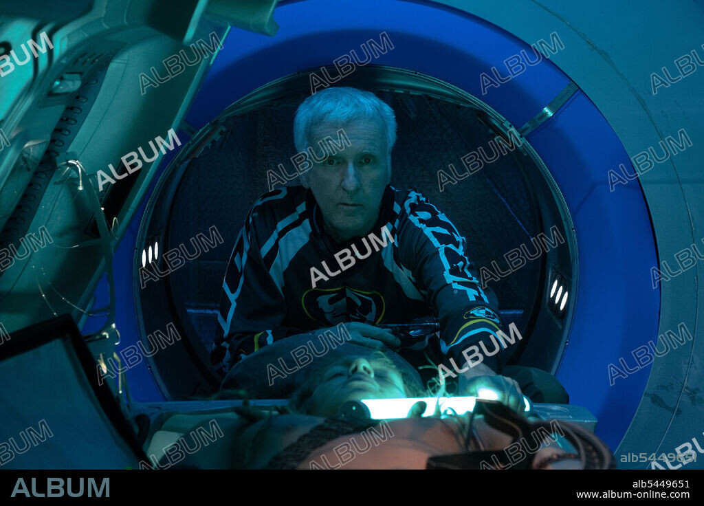 JAMES CAMERON in AVATAR: THE WAY OF WATER, 2022, directed by JAMES CAMERON. Copyright 20TH CENTURY STUDIOS.