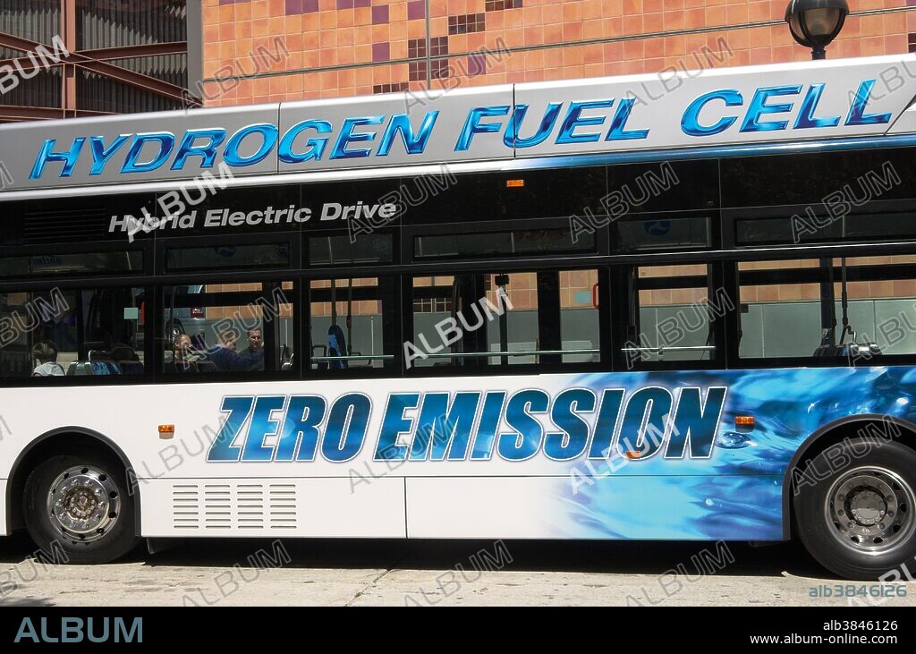 Hydrogen fuel cell bus, SunBus, is operated by SunLine Transit Agency of Thousand Palms, CA. Photographed during the Hydrogen Day at the California Science Center, the final stop for the Hydrogen Road Tour 2008. Los Angeles, California, USA.