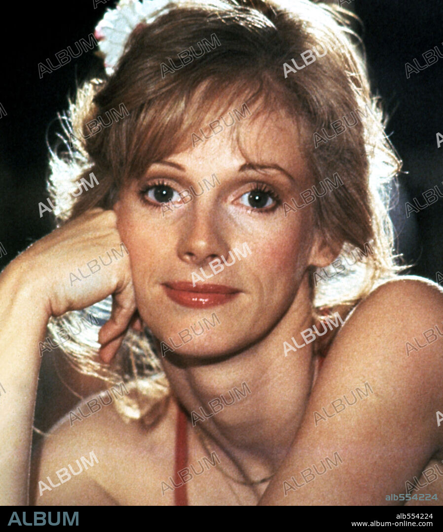 SONDRA LOCKE in EVERY WHICH WAY BUT LOOSE, 1978, directed by JAMES FARGO.  Copyright WARNER BROTHERS. - Album alb554224