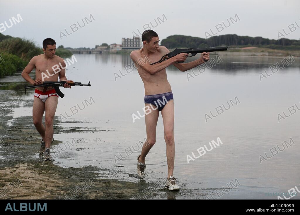 CIRO PETRONE and MARCO MACOR in GOMORRA 2008 directed by MATTEO