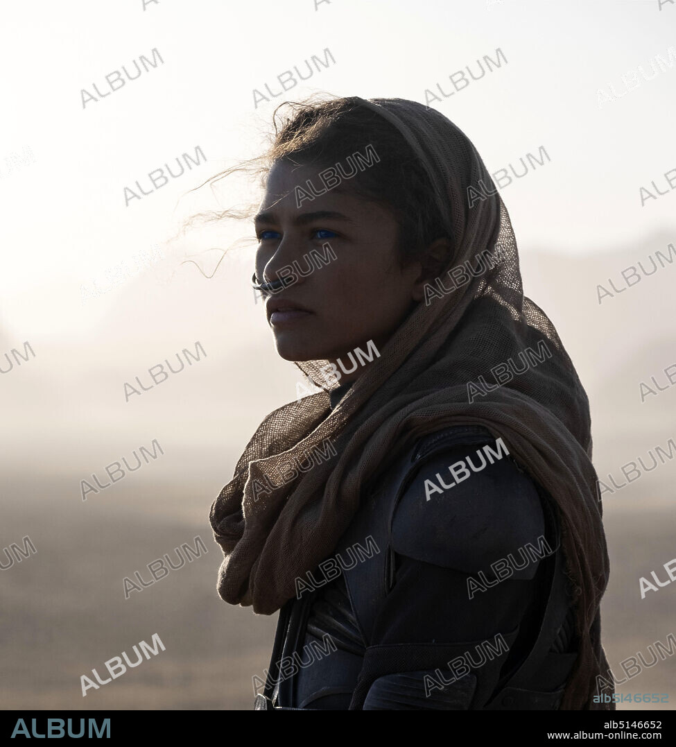 ZENDAYA in DUNE: PART ONE, 2021, directed by DENIS VILLENEUVE. Copyright Legendary Entertainment / Warner Bros. / JAMES, CHIABELLA.